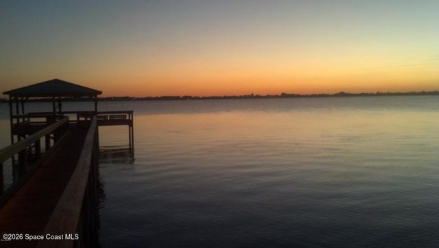 4500 Hunters Run Circle, Grant, FL 32949