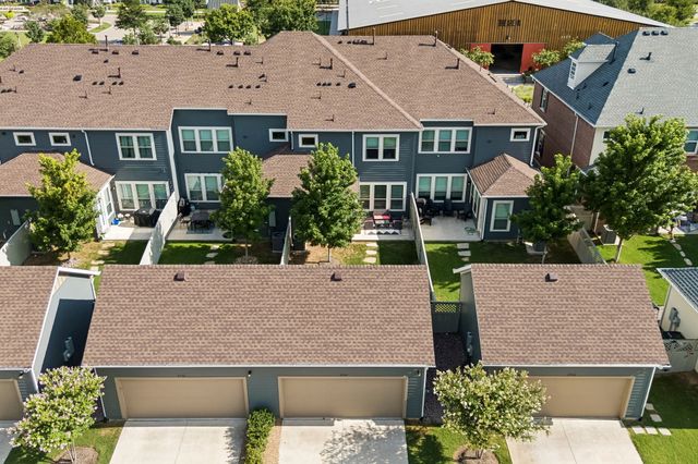 2740 N Market Square, Northlake, TX 76247