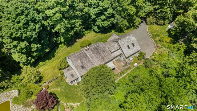 77 Hesseky Meadow Road, Woodbury, CT 06798