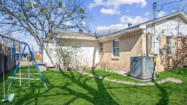 1720 Longview Street, Mesquite, TX 75149