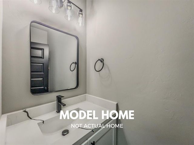 1160 Wolf Creek Drive, Blanchard, OK 73010