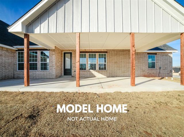 1160 Wolf Creek Drive, Blanchard, OK 73010