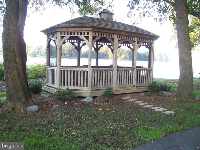 700 N SHORE DR, Milford, DE 19963