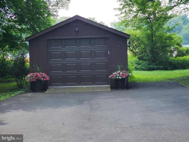 700 N SHORE DR, Milford, DE 19963