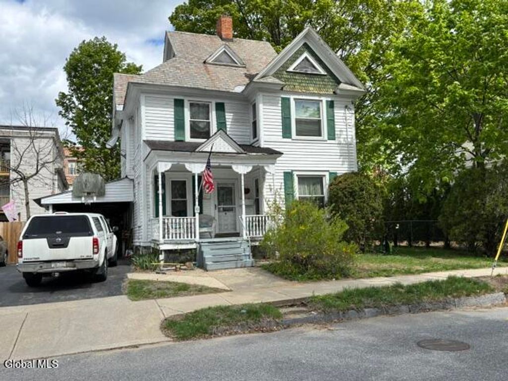 10 E Notre Dame Street, Glens Falls, NY 12801