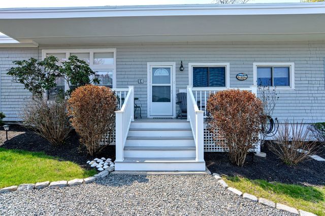 16 Warwick Rd WINTER, Gloucester, MA 01930