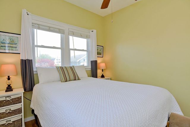 16 Warwick Rd WINTER, Gloucester, MA 01930