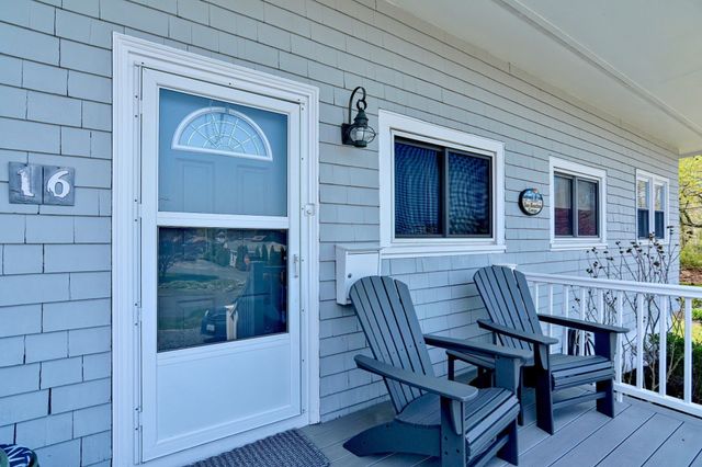 16 Warwick Rd WINTER, Gloucester, MA 01930