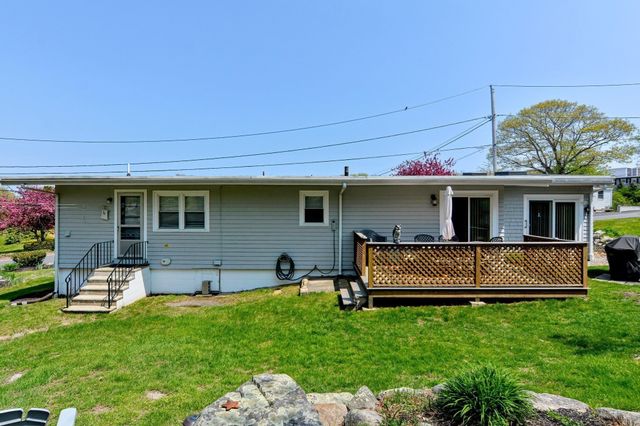 16 Warwick Rd WINTER, Gloucester, MA 01930