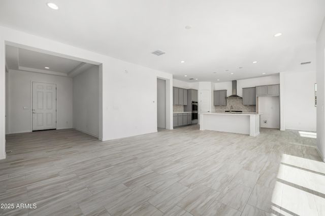 19959 W MULBERRY Drive, Buckeye, AZ 85396