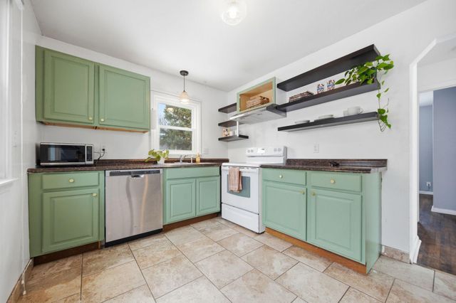 1489 Matilda Street, Saint Paul, MN 55117