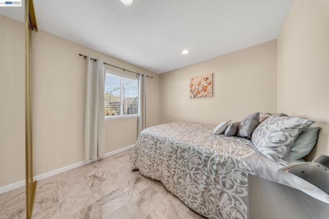 2106 Grackle Ct, Union City, CA 94587