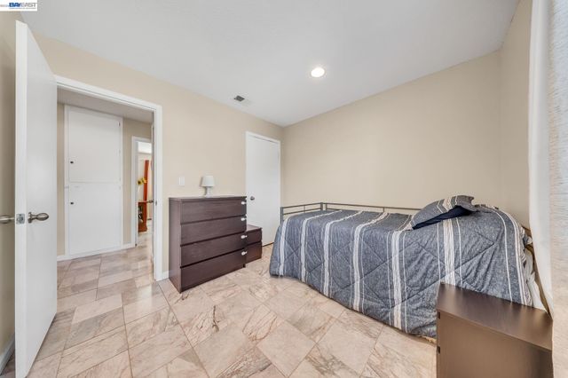 2106 Grackle Ct, Union City, CA 94587