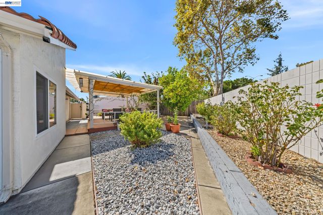 2106 Grackle Ct, Union City, CA 94587