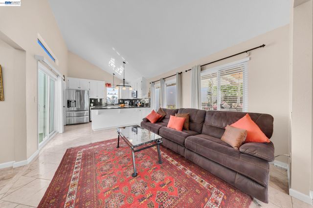 2106 Grackle Ct, Union City, CA 94587
