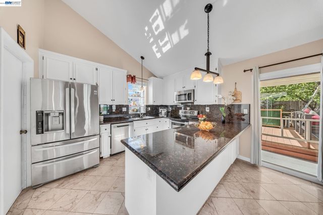 2106 Grackle Ct, Union City, CA 94587