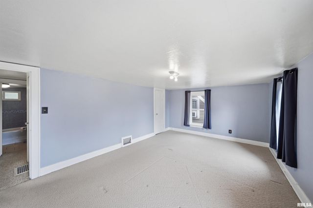 234 JOHNSON Street, East Peoria, IL 61611