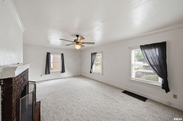 234 JOHNSON Street, East Peoria, IL 61611
