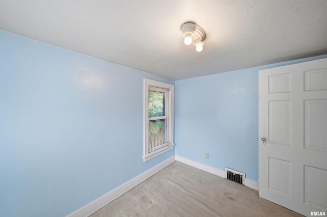 234 JOHNSON Street, East Peoria, IL 61611