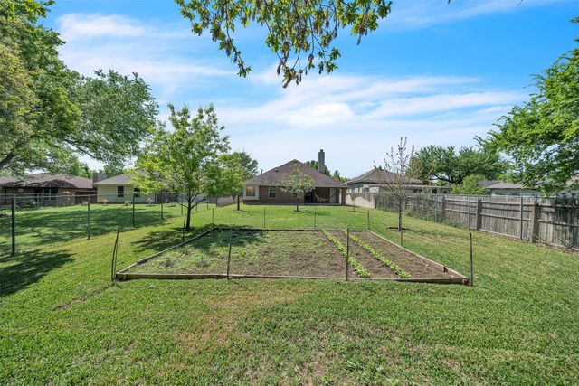 406 Wright Boulevard, Grand Prairie, TX 75050