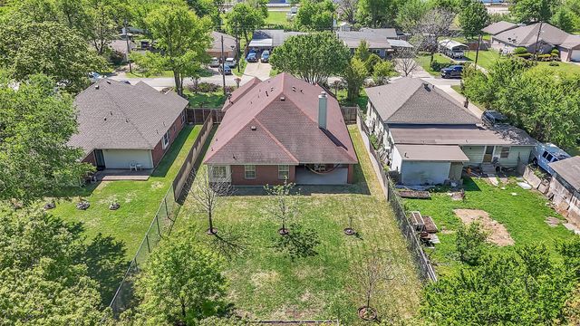 406 Wright Boulevard, Grand Prairie, TX 75050