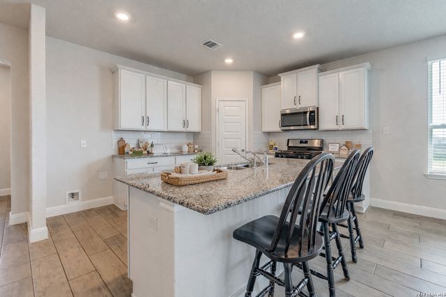 125 Sailors, Cibolo, TX 78108