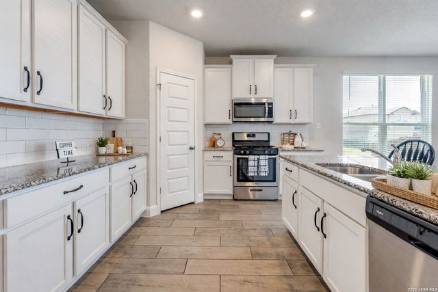 125 Sailors, Cibolo, TX 78108