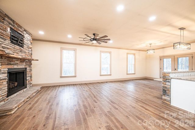 1610 Summerlin Place, Newton, NC 28658