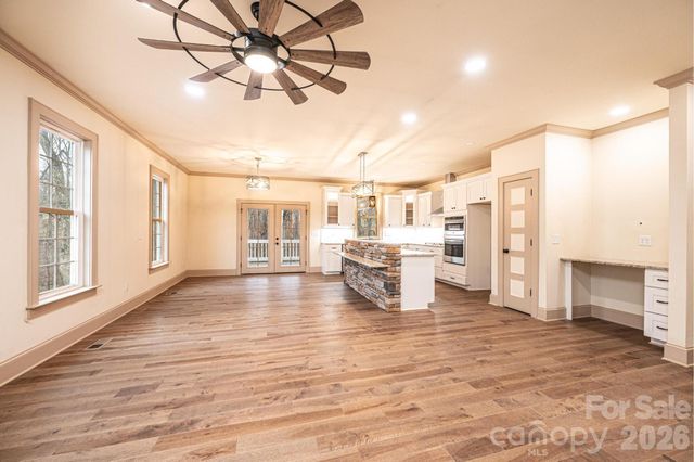 1610 Summerlin Place, Newton, NC 28658