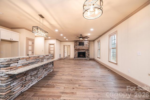 1610 Summerlin Place, Newton, NC 28658