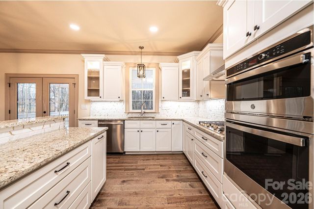 1610 Summerlin Place, Newton, NC 28658