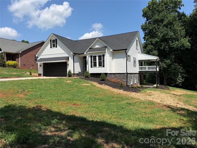 1610 Summerlin Place, Newton, NC 28658