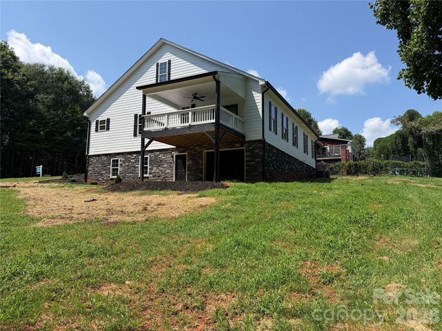 1610 Summerlin Place, Newton, NC 28658