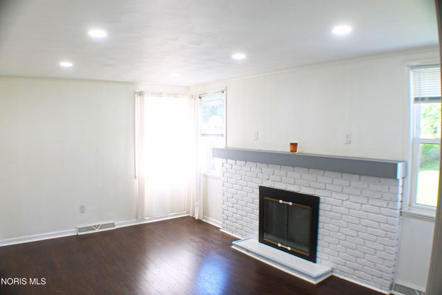 3516 Mcgregor Lane, Toledo, OH 43623