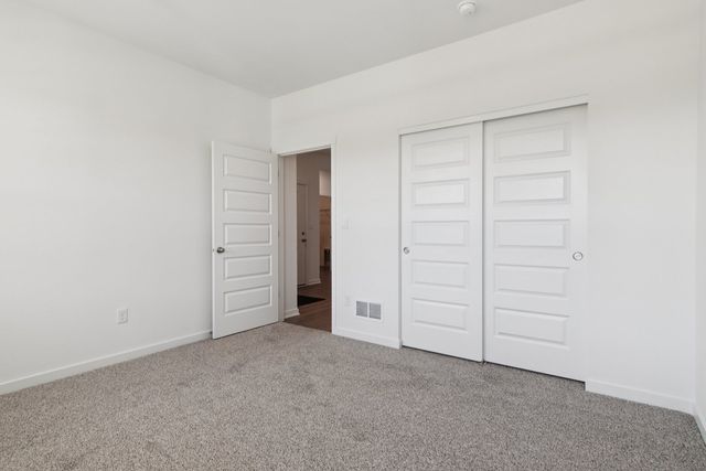 17501 W Windemere Circle, Lockport, IL 60441