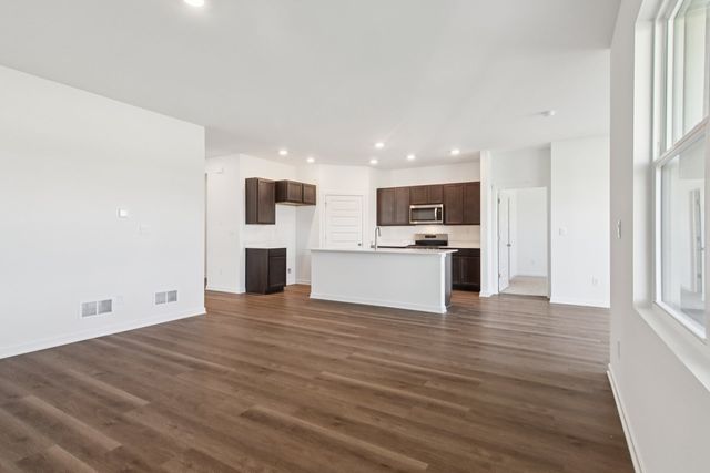 17501 W Windemere Circle, Lockport, IL 60441