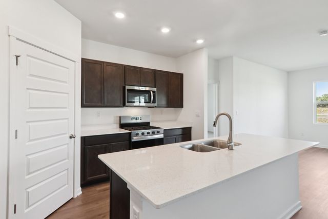17501 W Windemere Circle, Lockport, IL 60441