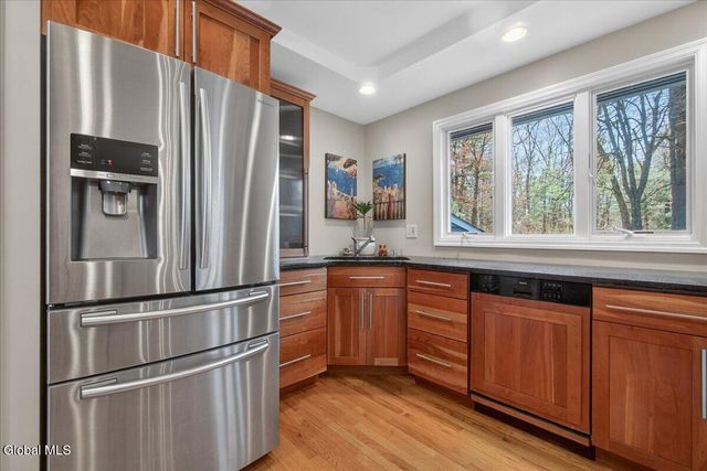 1081 Manas Drive, Rotterdam, NY 12303