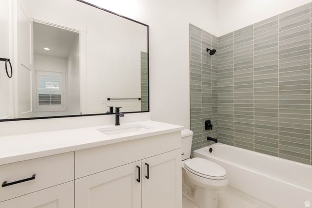 5268 W 2040 S, Hurricane, UT 84737