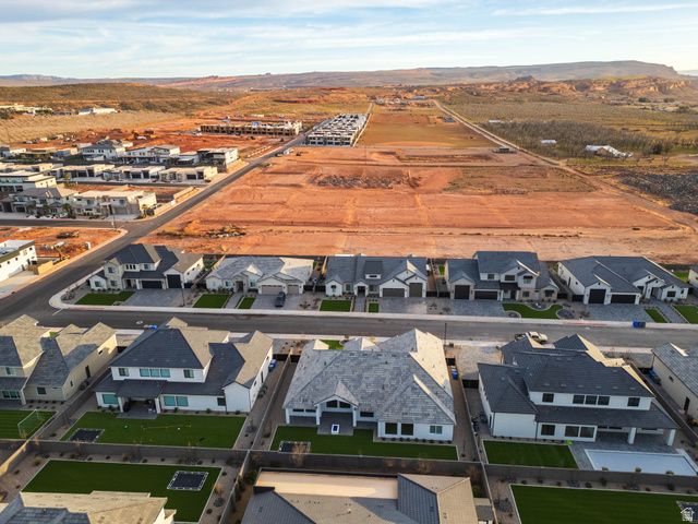 5268 W 2040 S, Hurricane, UT 84737