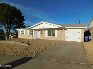 225 Three Rivers Drive, El Paso, TX 79912