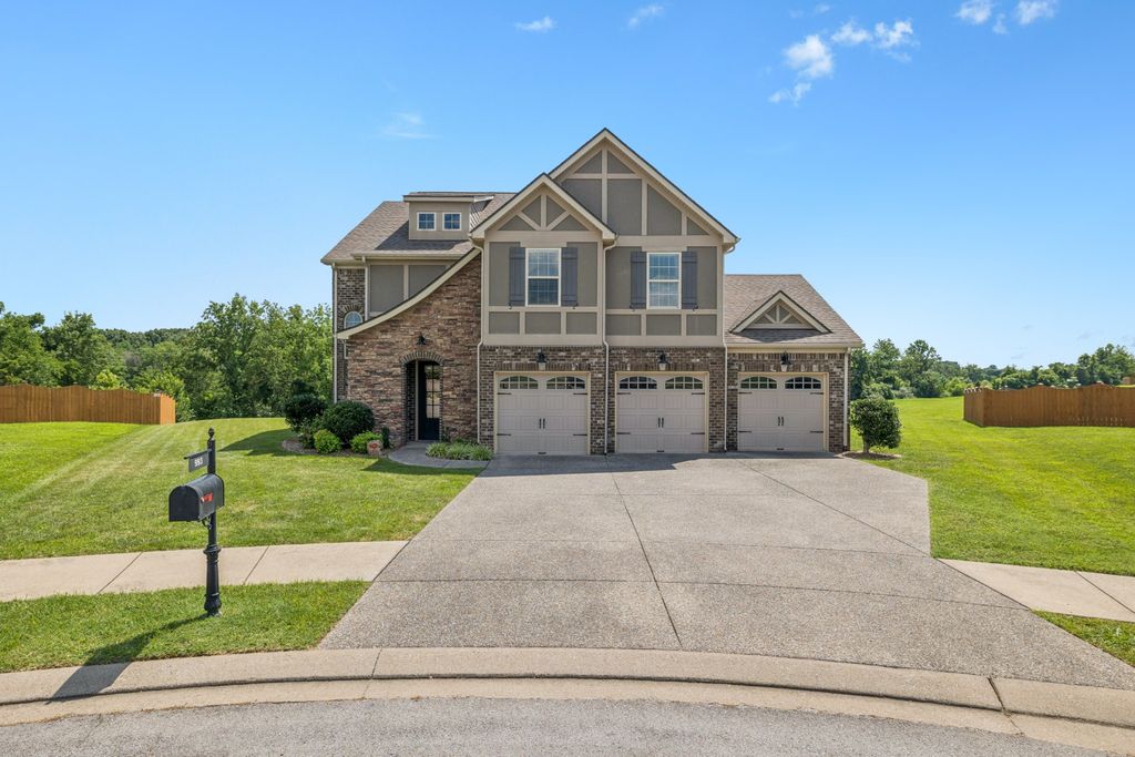 993 Waterstone Dr, Lebanon, TN 37090