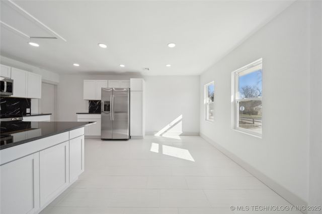 1137 N Oklahoma Avenue, Claremore, OK 74017