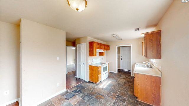 701 E College Street, Sherman, TX 75090