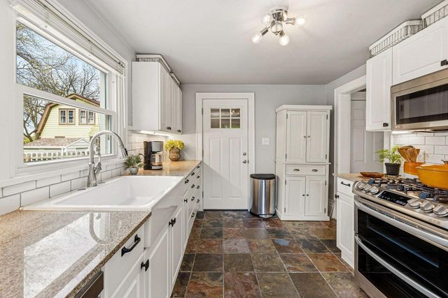 2228 Euclid AVENUE, Milwaukee, WI 53207