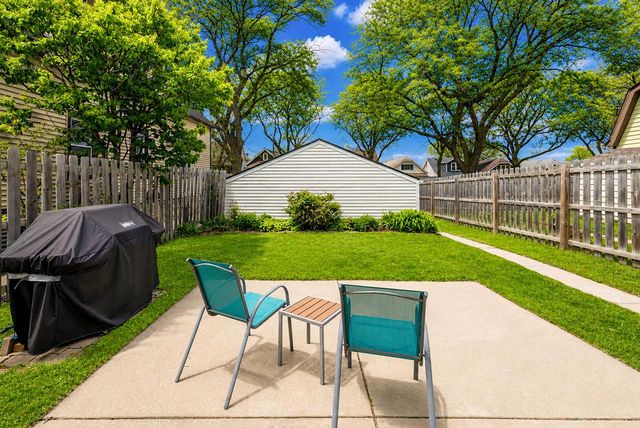 2228 Euclid AVENUE, Milwaukee, WI 53207