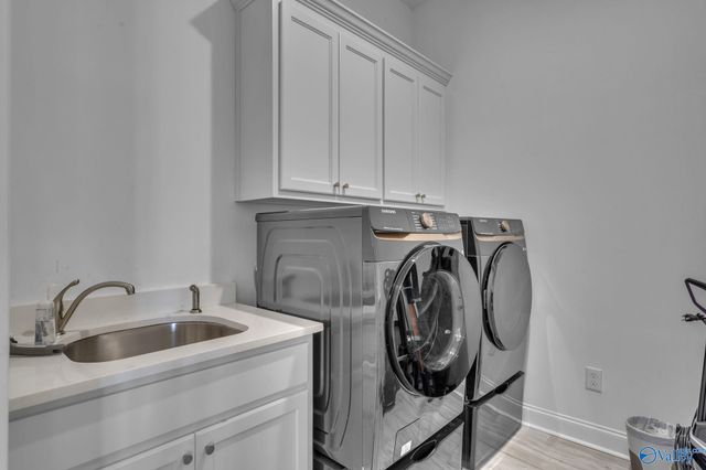 333 Merrydale Drive, Huntsville, AL 35811