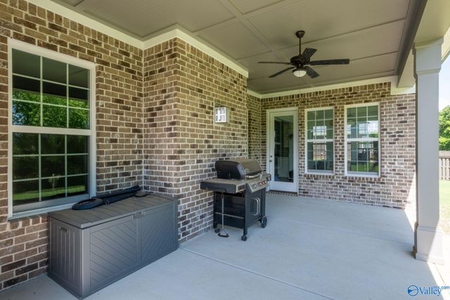 333 Merrydale Drive, Huntsville, AL 35811