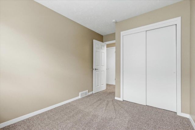 2324 S 9TH Street, Council Bluffs, IA 51501