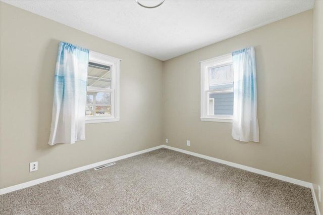 2324 S 9TH Street, Council Bluffs, IA 51501